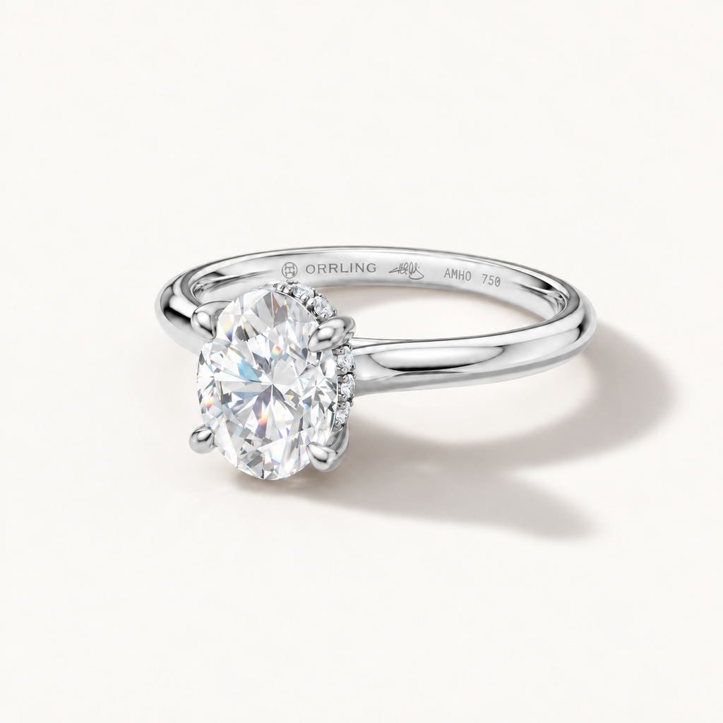 Ovelia 18K white gold, subtle Orrling engraving
