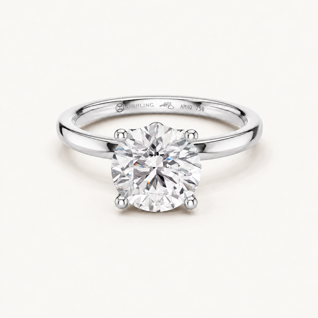 Florienne 18K white gold, subtle Orrling engraving