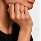 Velune – 18K rose gold ring worn on model – OR-HH-007