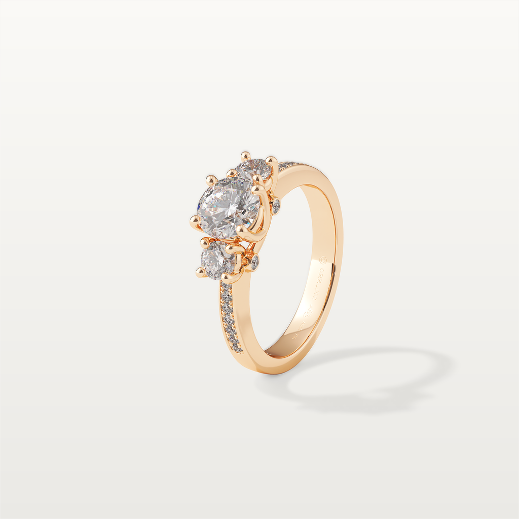 BEATRIX Trilogy Ring in 18K rose gold – three-quarter view