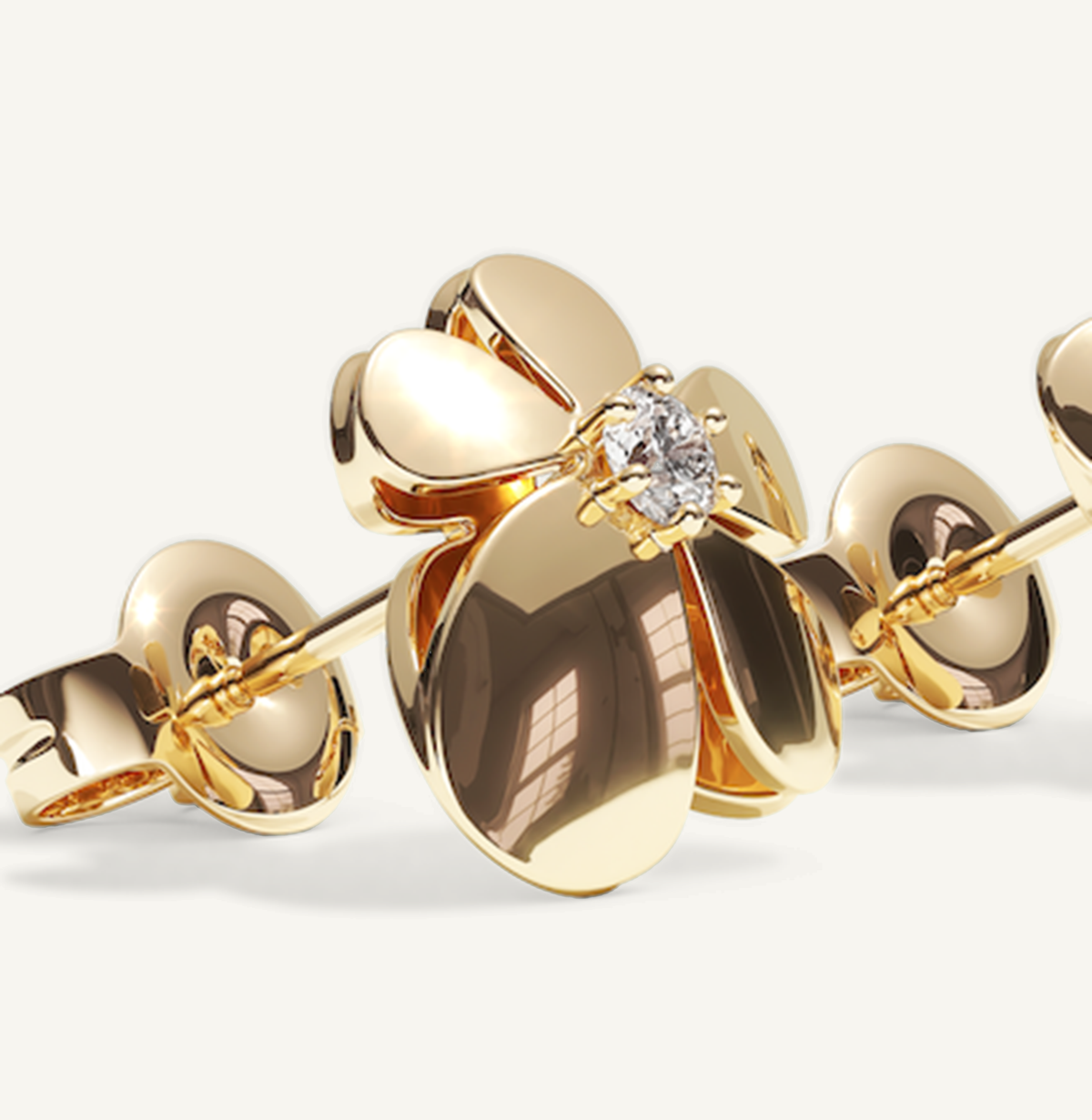 Gisela Diamond Flower Studs – Yellow Gold product view 1