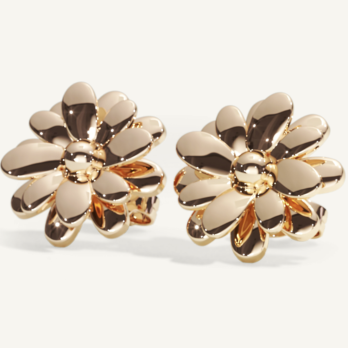 Measures of Love Grande Studs – product view 4