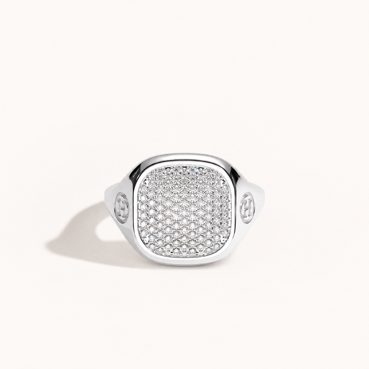 Monogram Signet Pavé Ring in 18k white gold with diamonds – front view