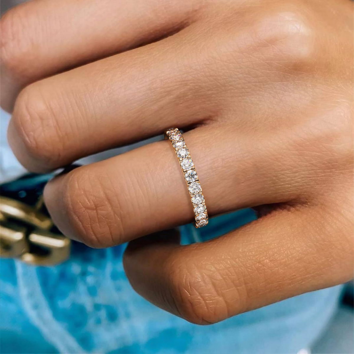 MONTE M25 3 mm diamond eternity ring in 18K rose gold — original lifestyle photograph