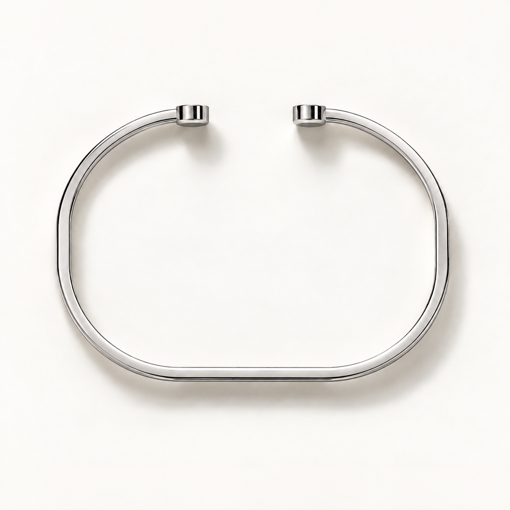Open Monogram Frame Cuff aus poliertem 18 Karat Weißgold, Draufsicht