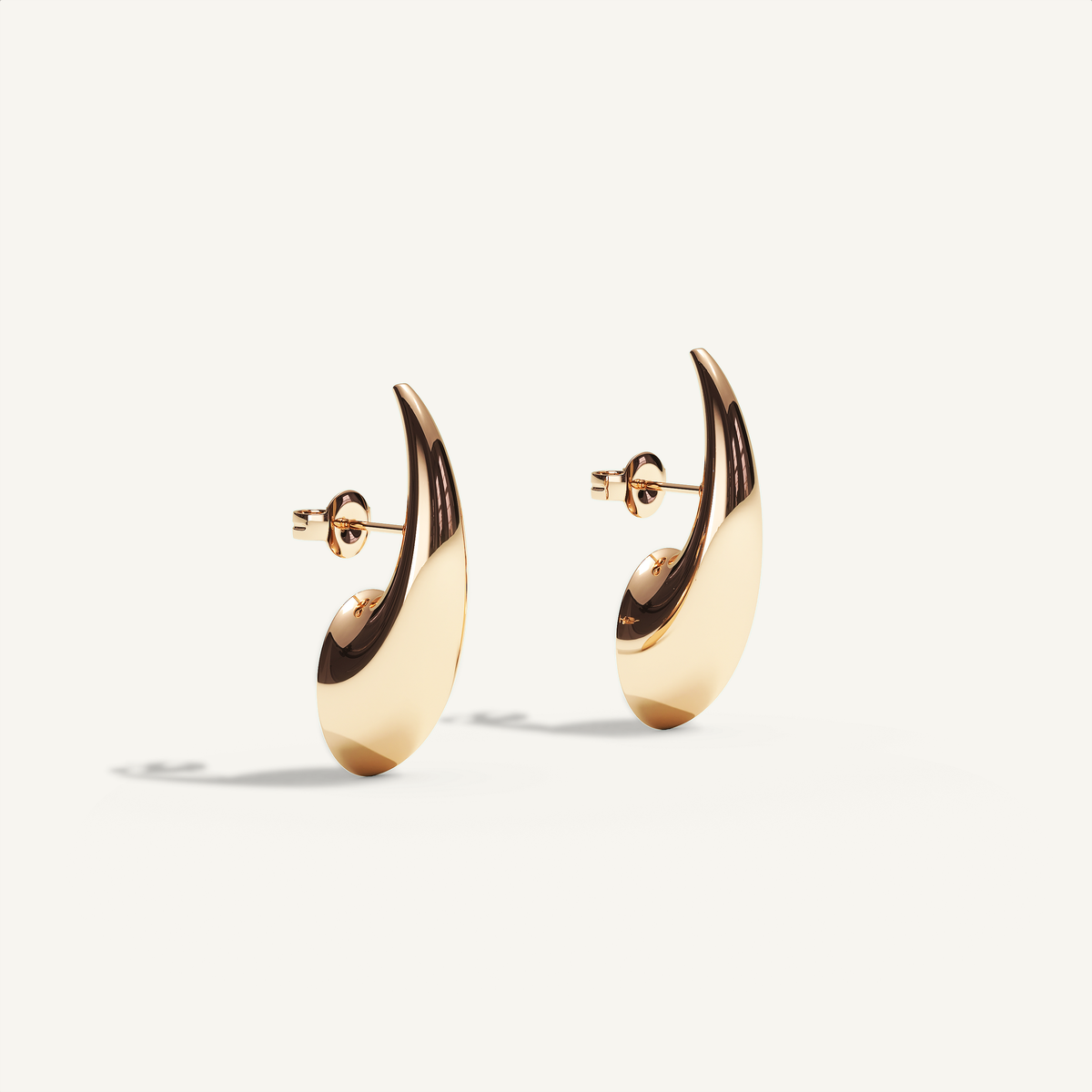 Griffe Ear Cuff in 18K rose gold, front view
