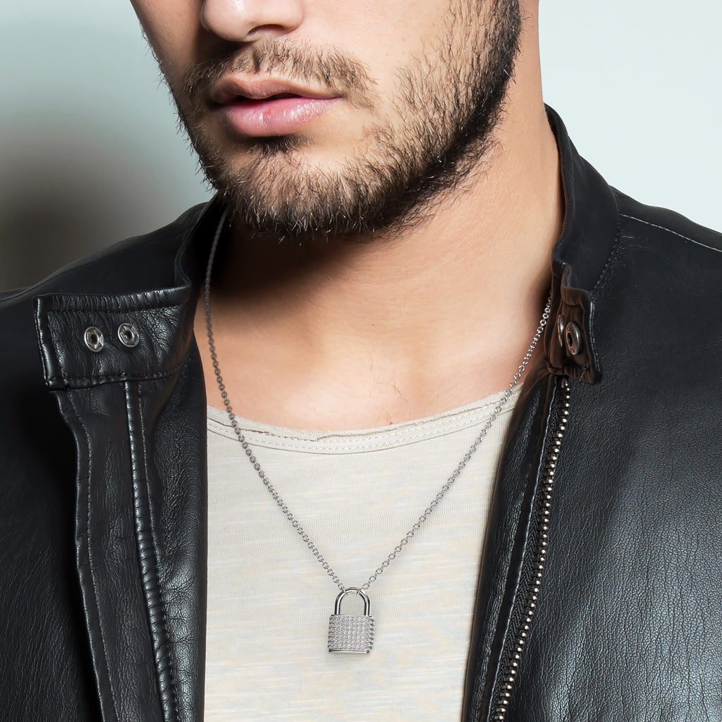 DEEP TEAL Padlock Pavé Necklace in white gold with white diamonds worn by a man