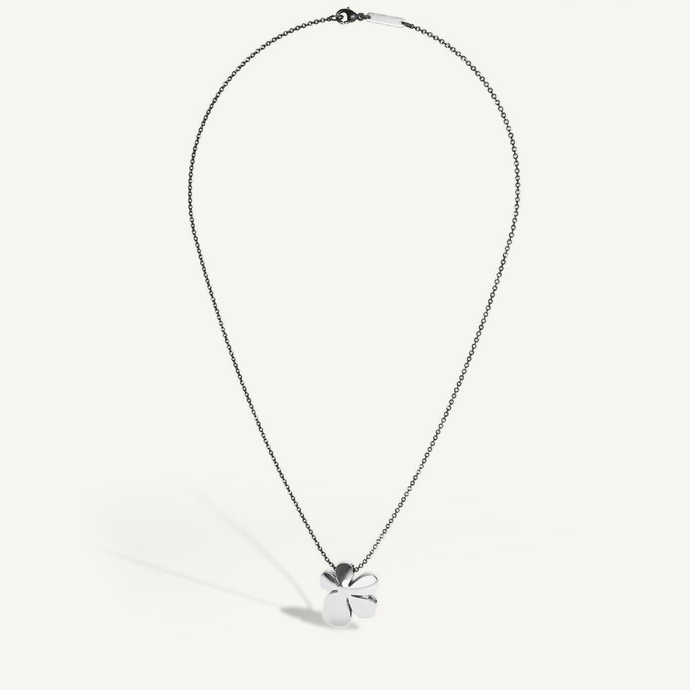 Gisela Solitaire Silver Necklace