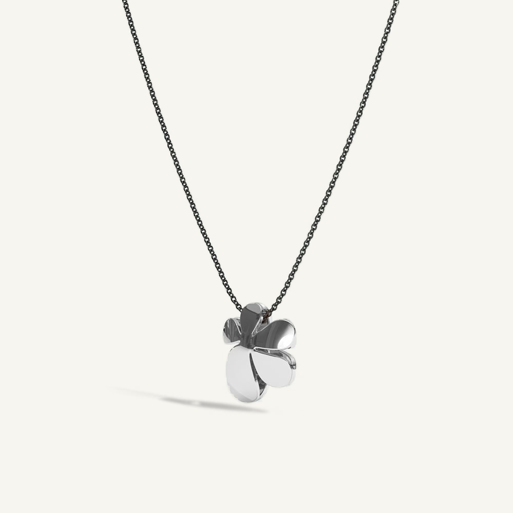 Gisela Solitaire Silver Necklace