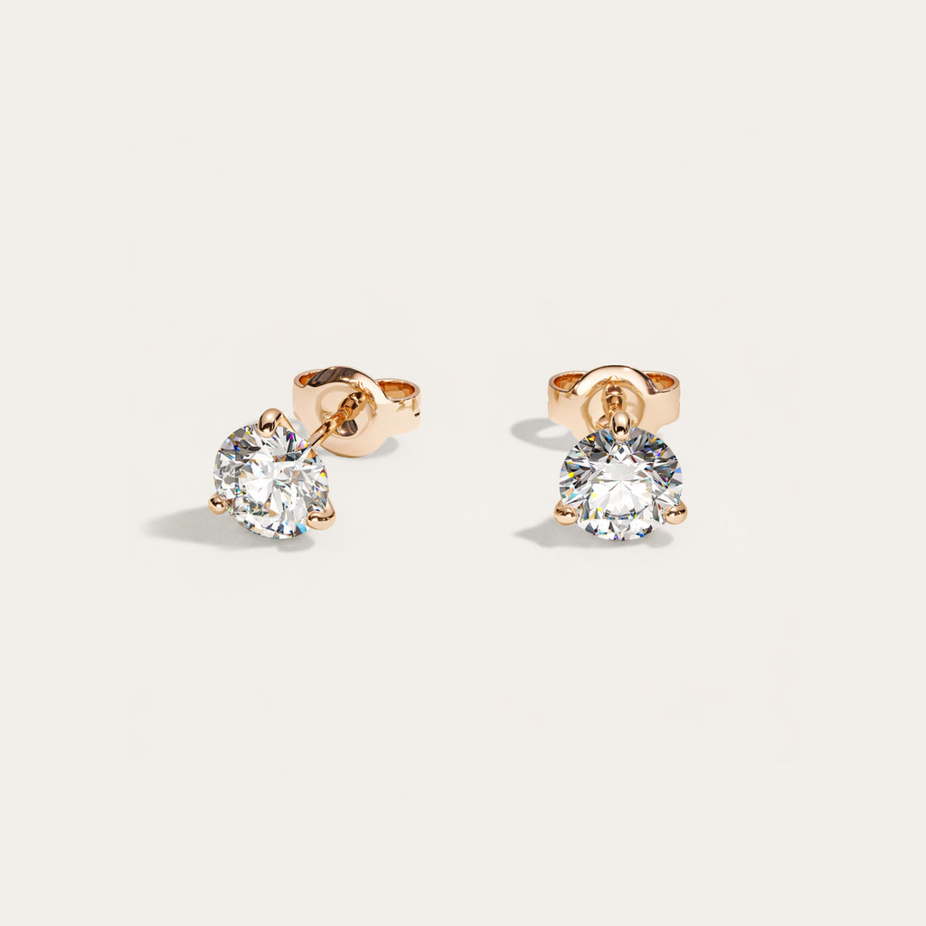 Truine diamond studs, Rose Gold, 0.80 ct per pair (0.40 ct per diamond), approx. 4.8 mm diameter. Proportional size illustration.